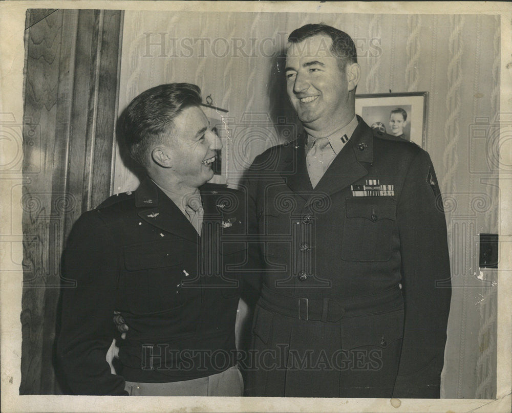 1945 Press Photo Lt John Boland and nephew Capt Joseph McCarty - Historic Images