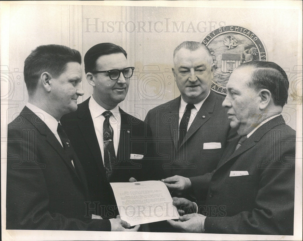 1963 Press Photo Joseph McCarthy Receives Award - Historic Images