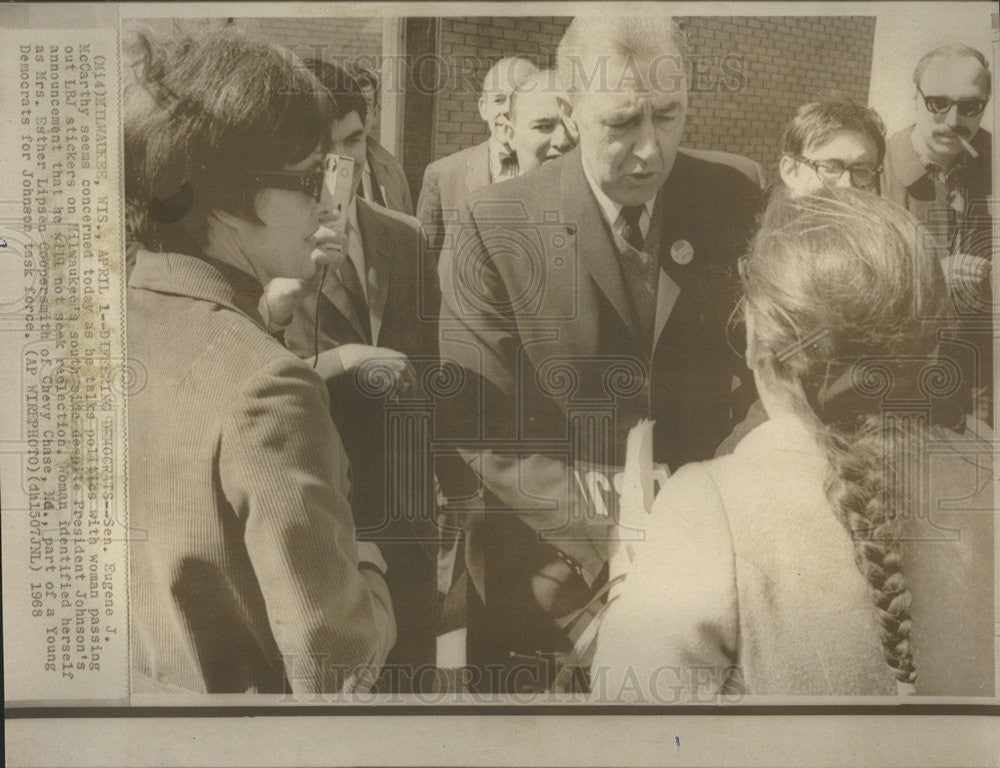 1968 Press Photo Sen Eugene McCarthy on campaign trail - Historic Images