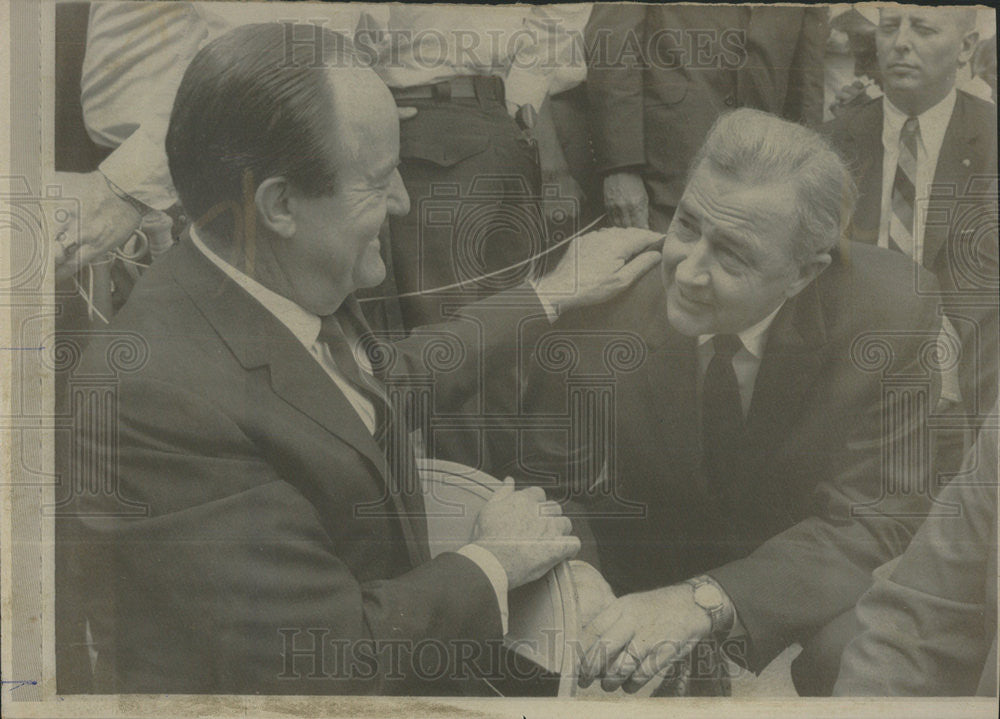 1968 Press Photo Vice President Hubert Humphrey Senator Eugene J. McCarthy Rally - Historic Images