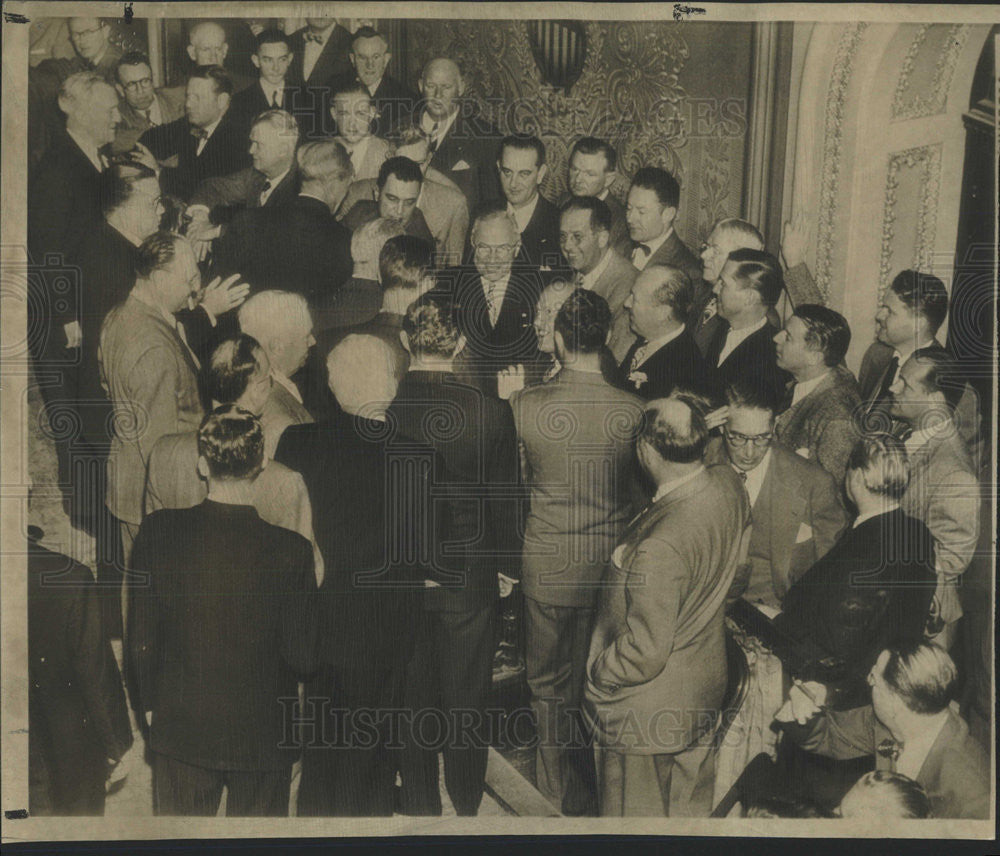 1949 Press Photo President Harry S. Truman pays surprise visit to Congress - Historic Images