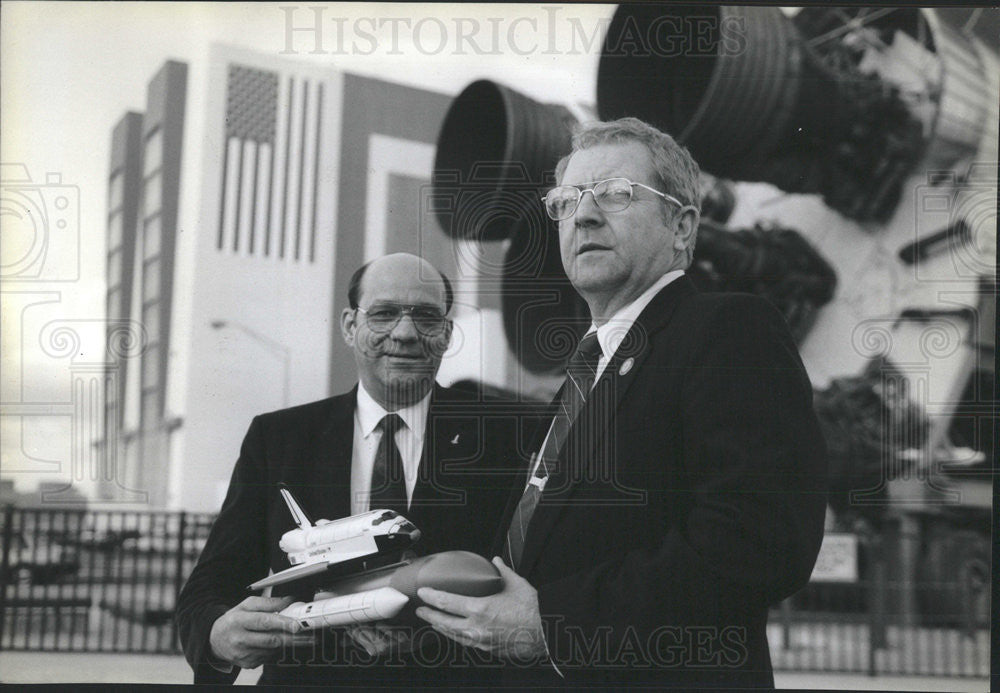 1990 Press Photo NASA Administrator Astronaut Naval Aviator Richard Truly - Historic Images