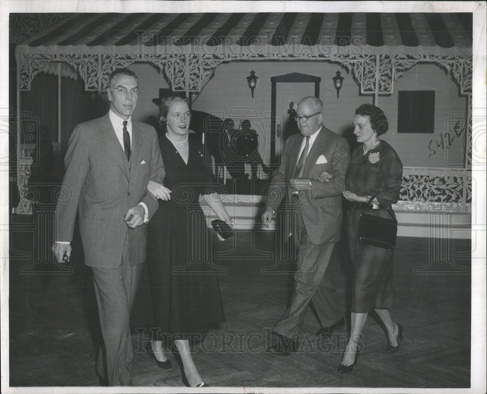 1957 Press Photo John P. Wilson Jr. and daughter Romayne at Cotillion - Historic Images