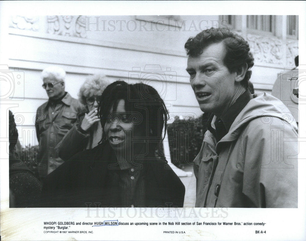 1987 Press Photo Actress Whoopi Goldberg Director Hugh Wilson Burglar - Historic Images