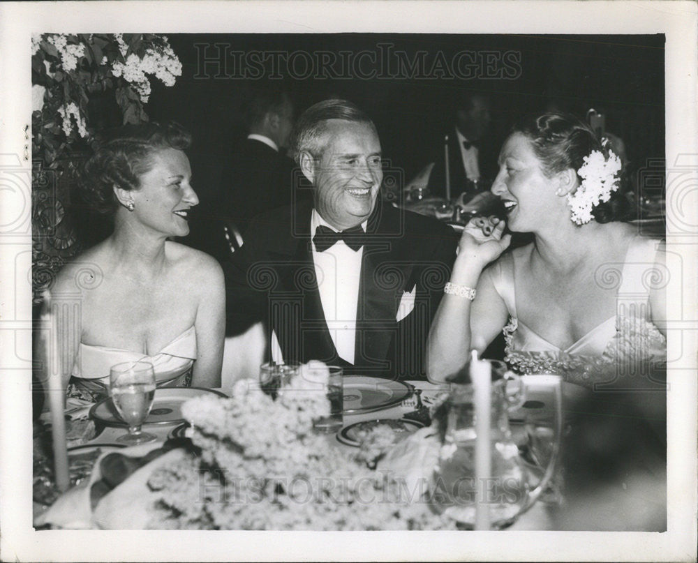 1951 Press Photo White Lilac Ball MrsRichard Mayner Donald Bowey MrsJudson Large - Historic Images