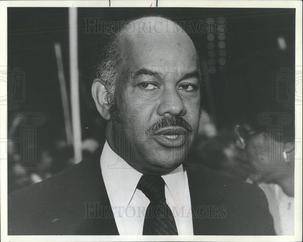 1985 Press Photo Charles Bowen Cook County Commissioner - Historic Images