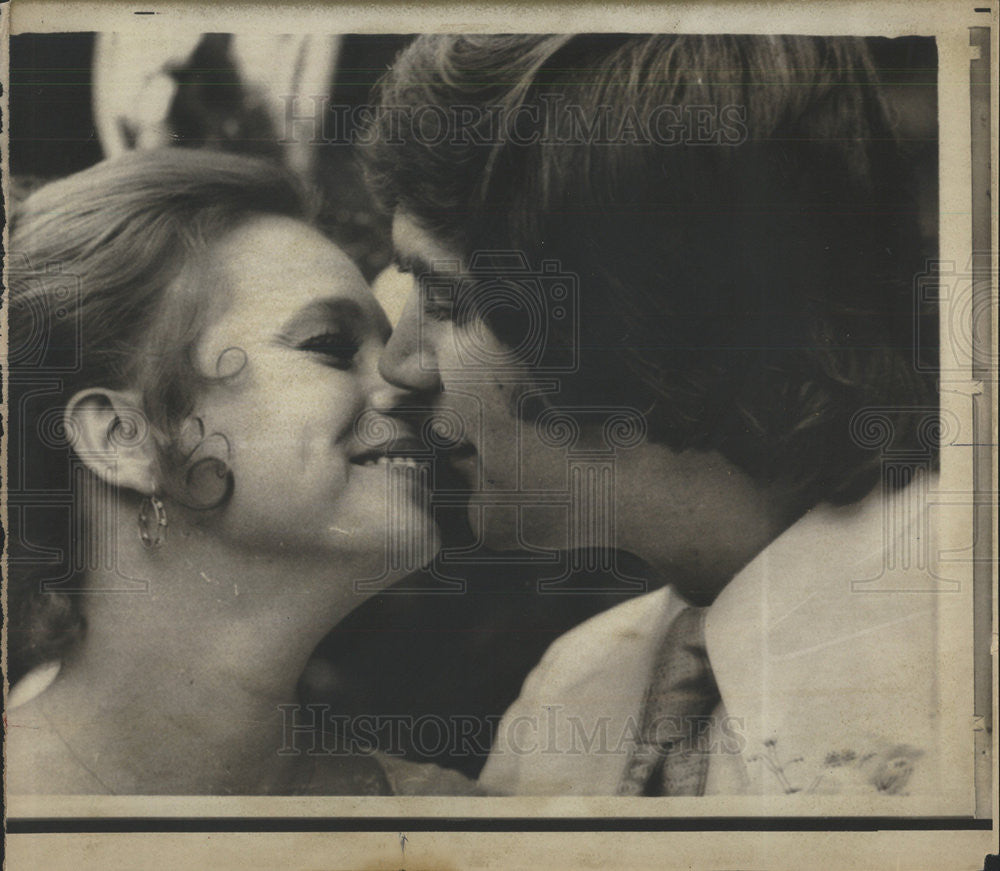 1972 Press Photo Entertainer Juliet Prowse John McCook Actor-Singer Wedding - Historic Images