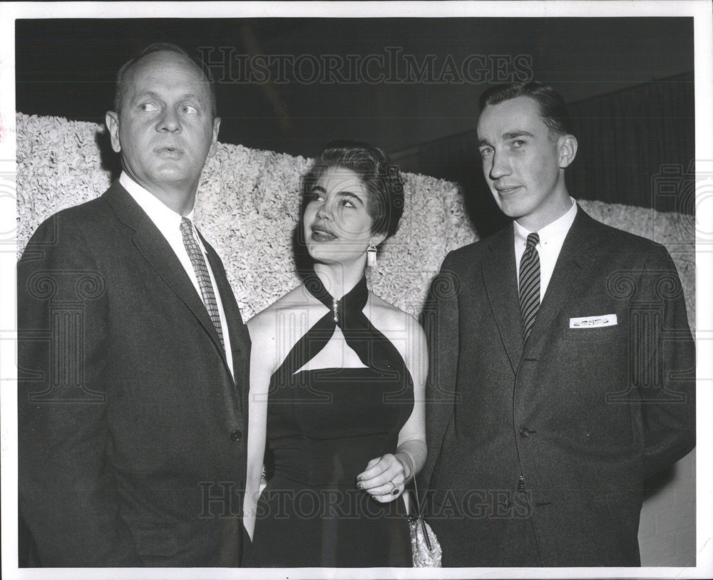 1958 Press Photo Samuel Pamela Pirie Stan Hastey Edgewater Golf Club Party - Historic Images