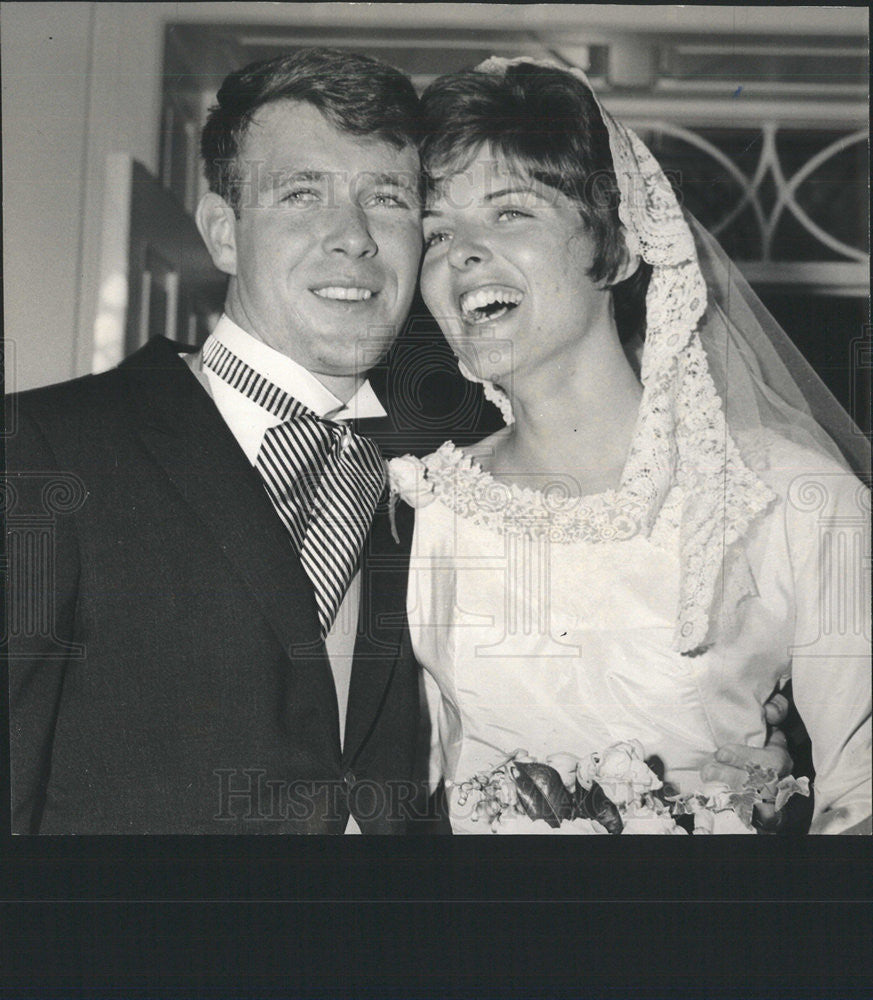 1965 Press Photo  MR. MRS. DAVID BROWN MORRIS - Historic Images