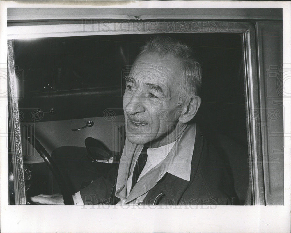 1968 Press Photo James Morrell Yellow Cab Driver 40 Years - Historic Images