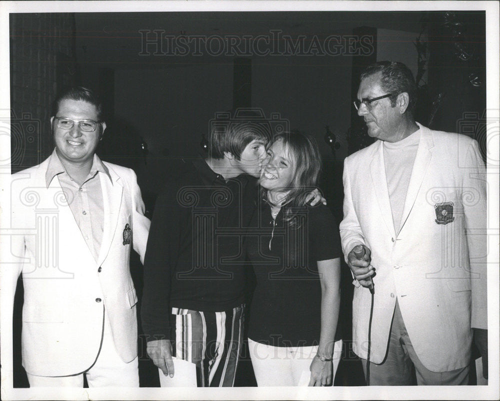 1971 Press Photo Ken Redfern and Robin Glickley honeymoon trip nuptials - Historic Images