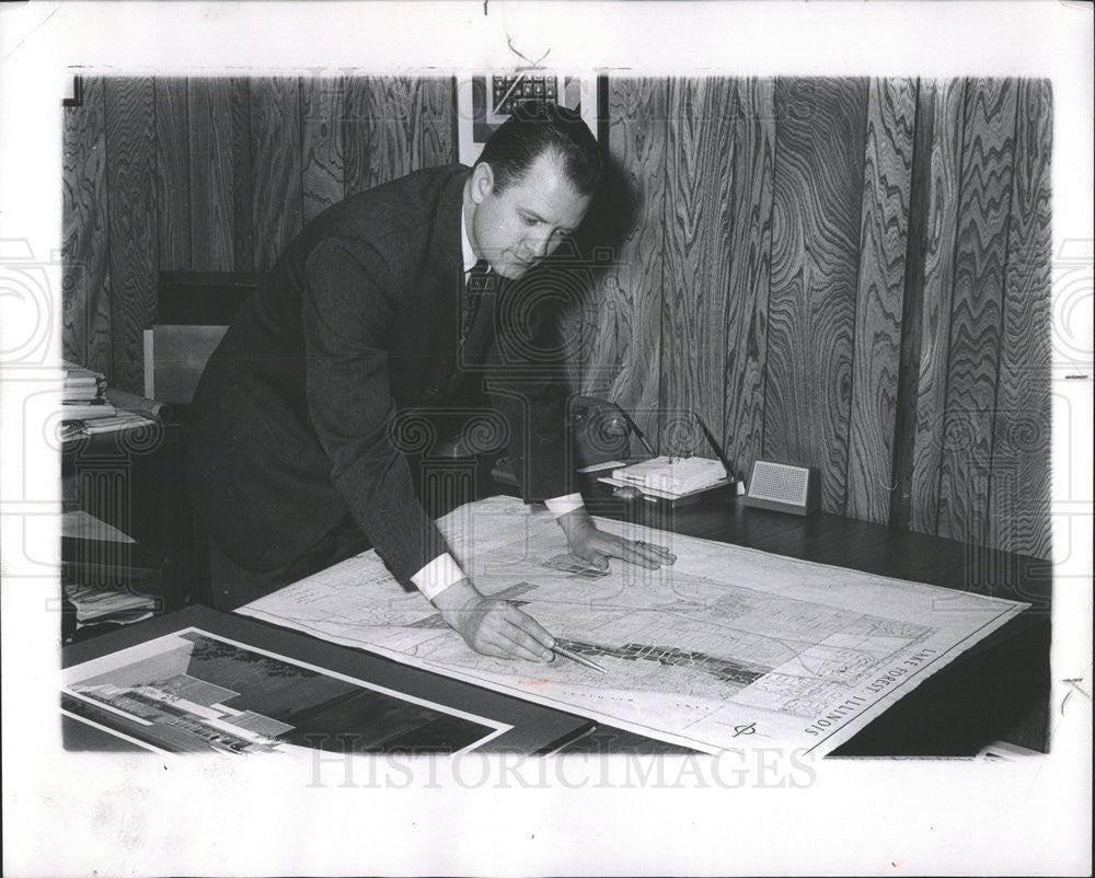 1969 Press Photo Paul A. Reaume Lake Forest City Illinois Government Officer - Historic Images