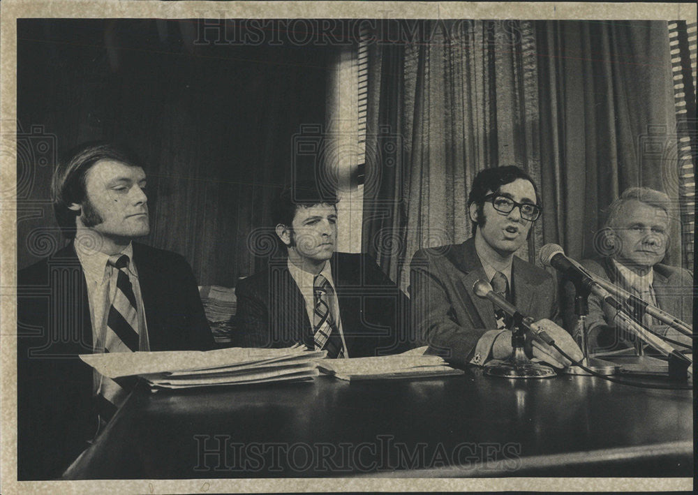 1971 Press Photo Leland Rayson State Rep.Co-sponsor - Historic Images