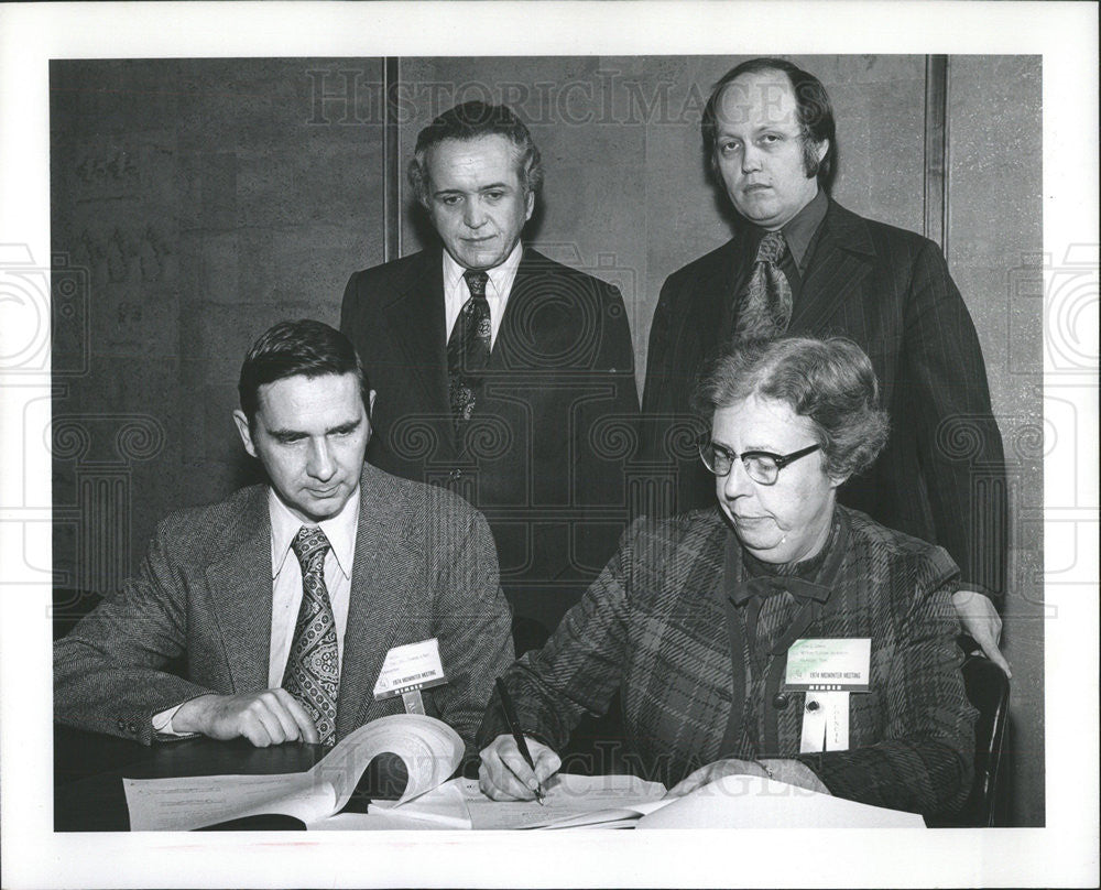 1974PressPhoto American Library Association Pres.Jean S.Lowire signing agreement - Historic Images