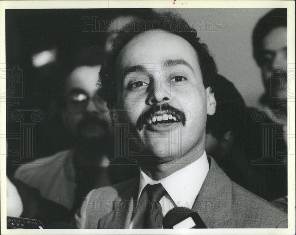 1986 Press Photo Luis Guierrez Aldermanic Candidate - Historic Images