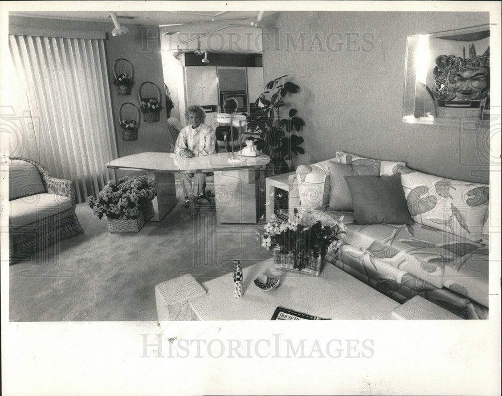 1984 Press Photo Interior Designer Sally Margolis - Historic Images