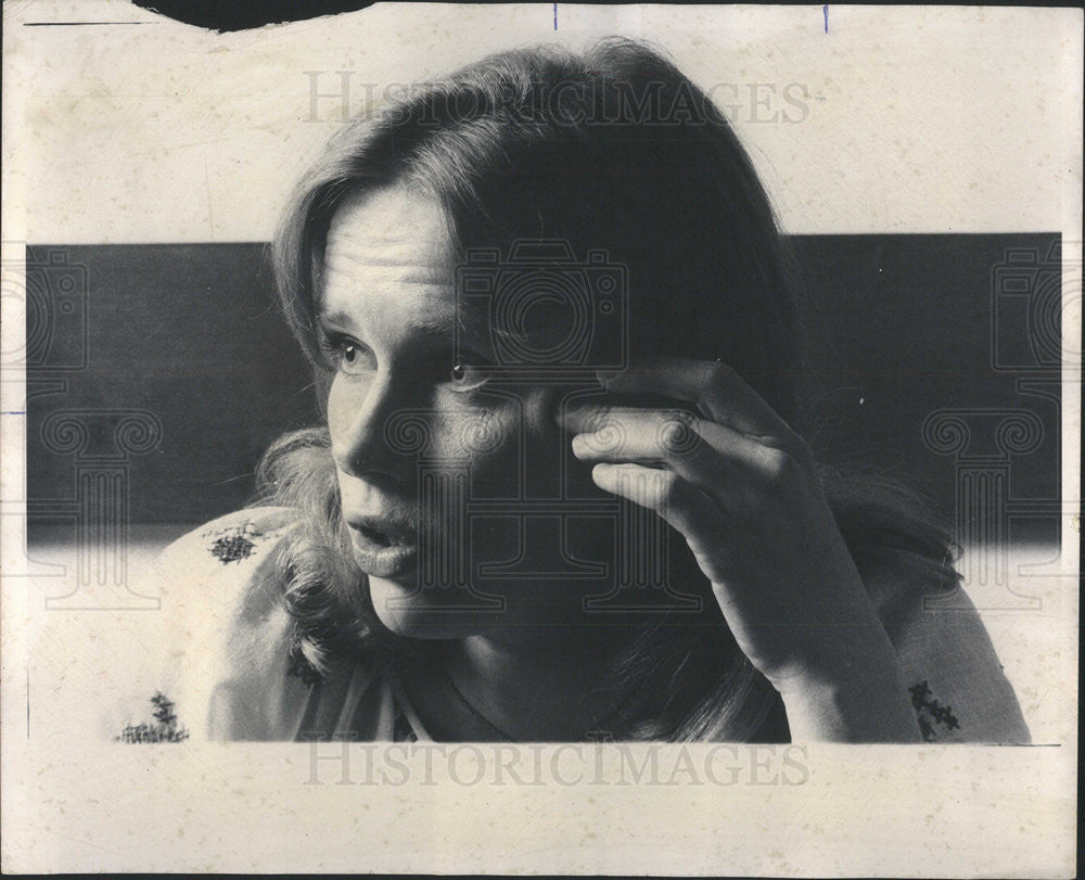 1976 Press Photo Liv Ullmano the star of Ingmar Bergman&#39;s new film Face to Face - Historic Images