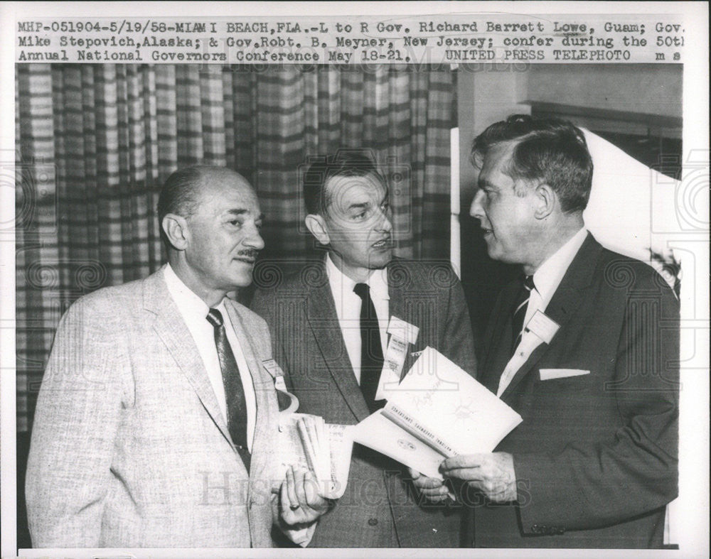 1958 Press Photo RICHARD BARRETT LOWE GOVERNOR AMERICAN SAMOA - Historic Images