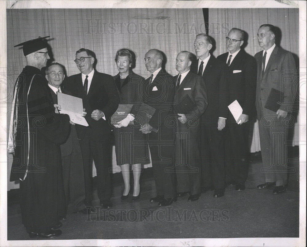 1962 Press Photo Loyola University. awards - Historic Images