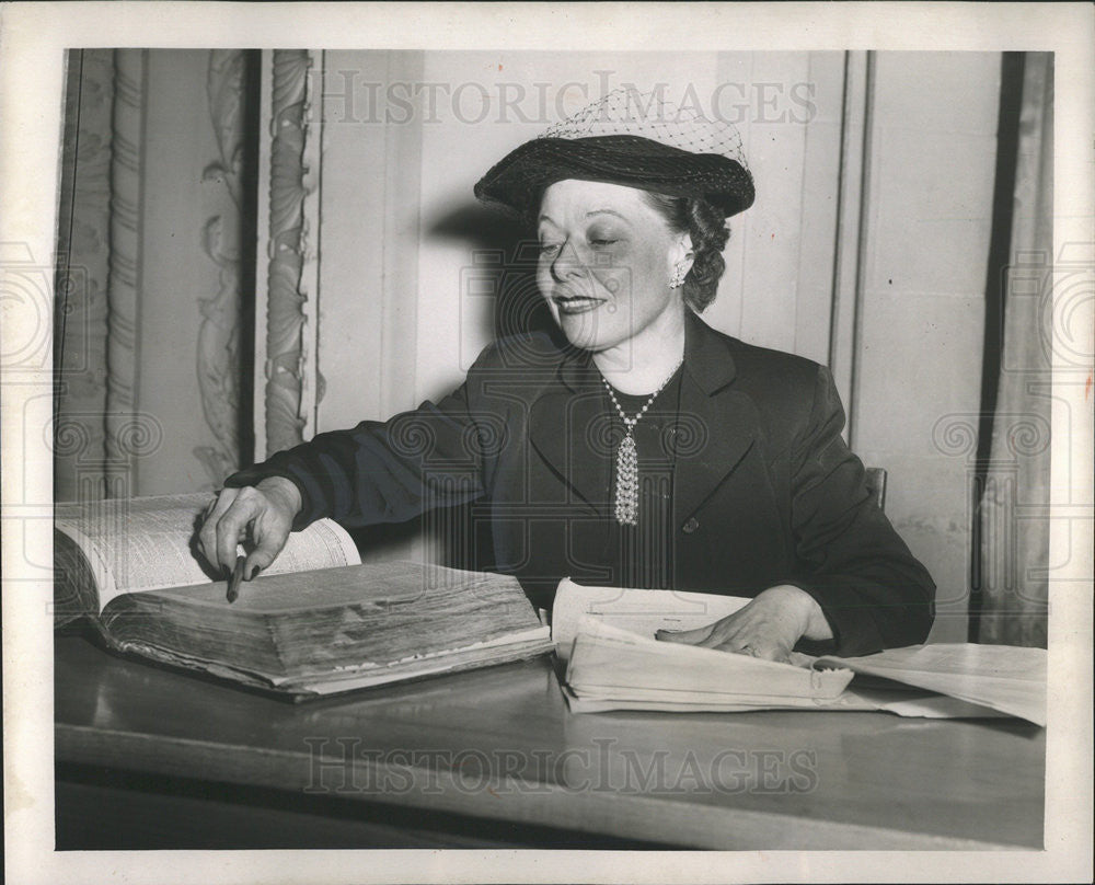 1952 Press Photo Julie Magner American Schools Organiser Chicago Illinois - Historic Images