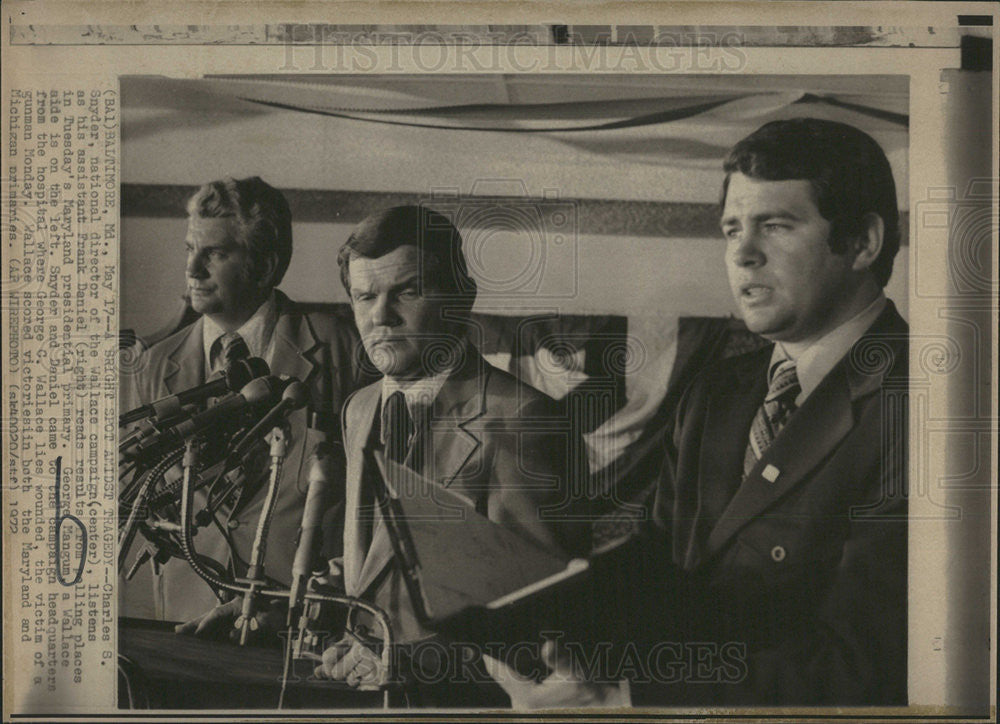 1972 Press Photo George Magnum,Charles Snyder,Frank Daniel at the polls - Historic Images