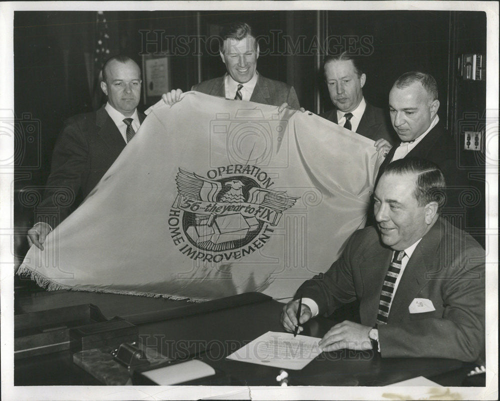 1956 Press Photo Mayor Operation Home Improvement Fernlund Coulter Wackelmann - Historic Images