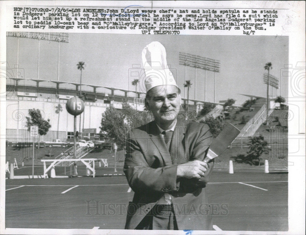 1965 Press Photo Man Files Suit Against Dodger's Stadium For Refreshment Stand - Historic Images