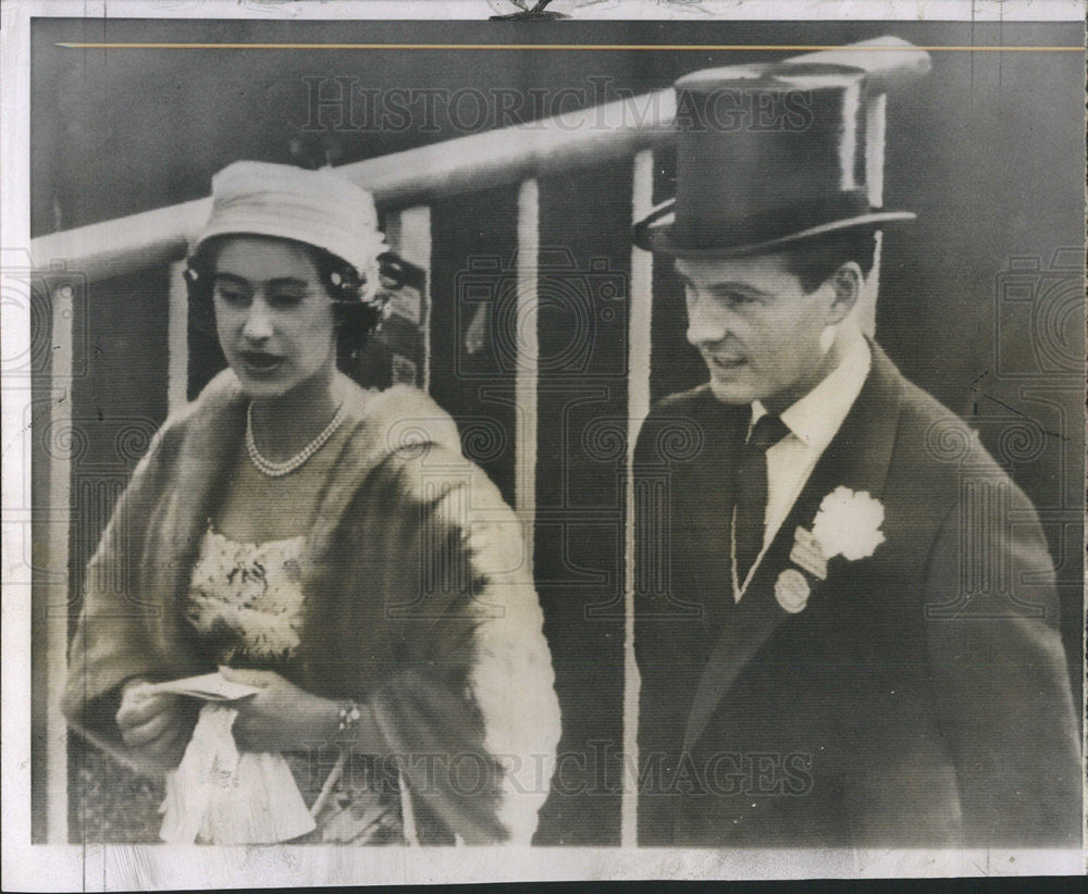 1956 Press Photo Princess Margaret and Christopher Loyd - Historic Images