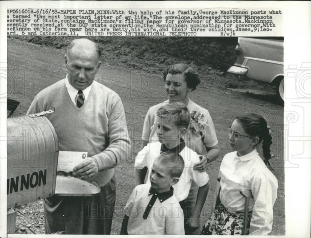 1958 Press Photo George MacKinnon Filing For Governor Of Minnesota-Postage - Historic Images