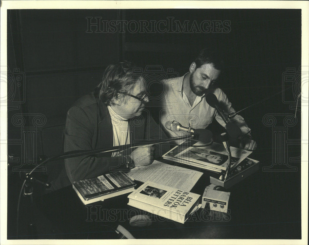 1981 Press Photo Robert C Marsh, recording program for BBC - Historic Images