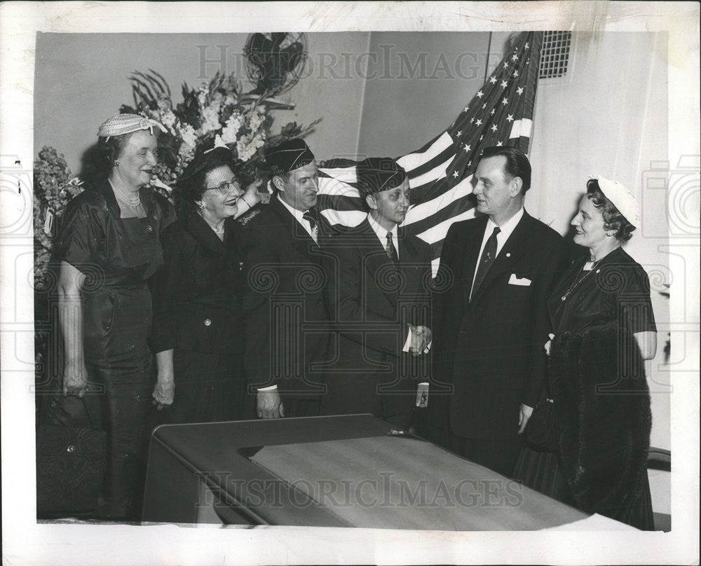 1955 Press Photo Flag Presented To City Clerk John Marcin - Historic Images