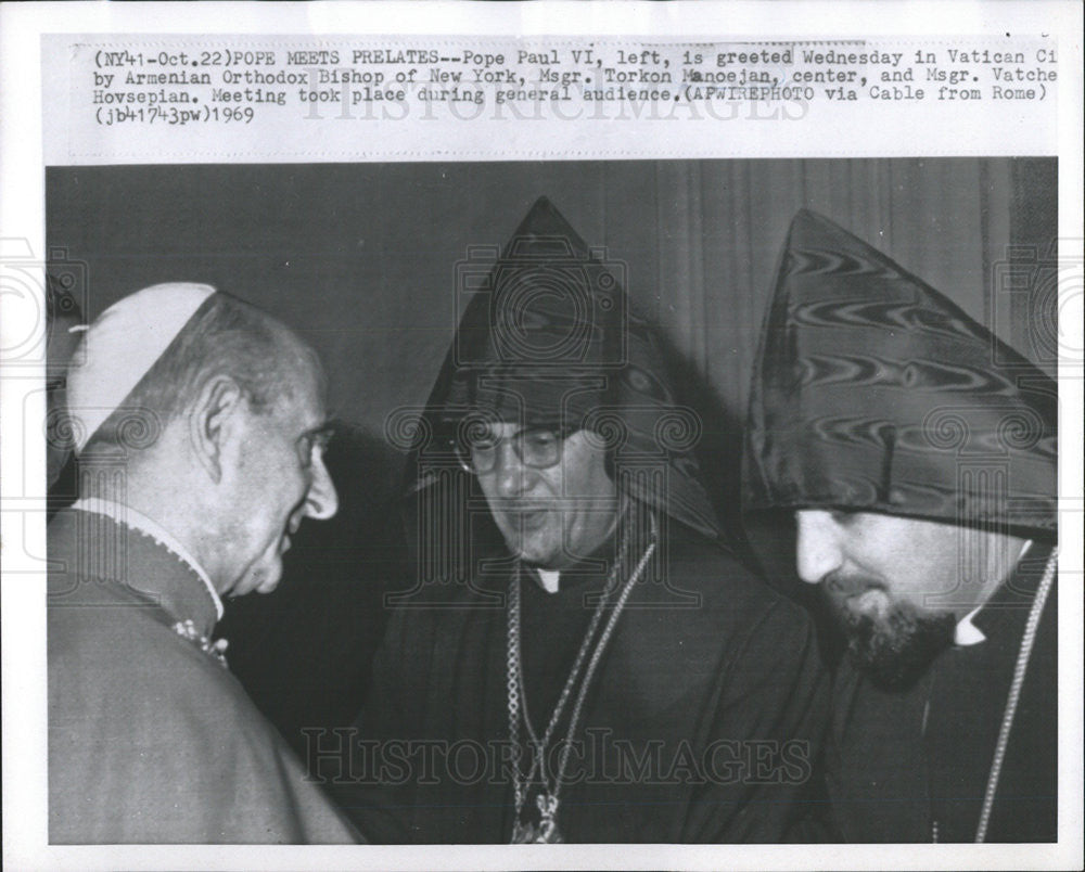 1969 Press Photo Pope PaulVI,Bishop Torkon Manoejan &amp;Msgr Hovsepian - Historic Images