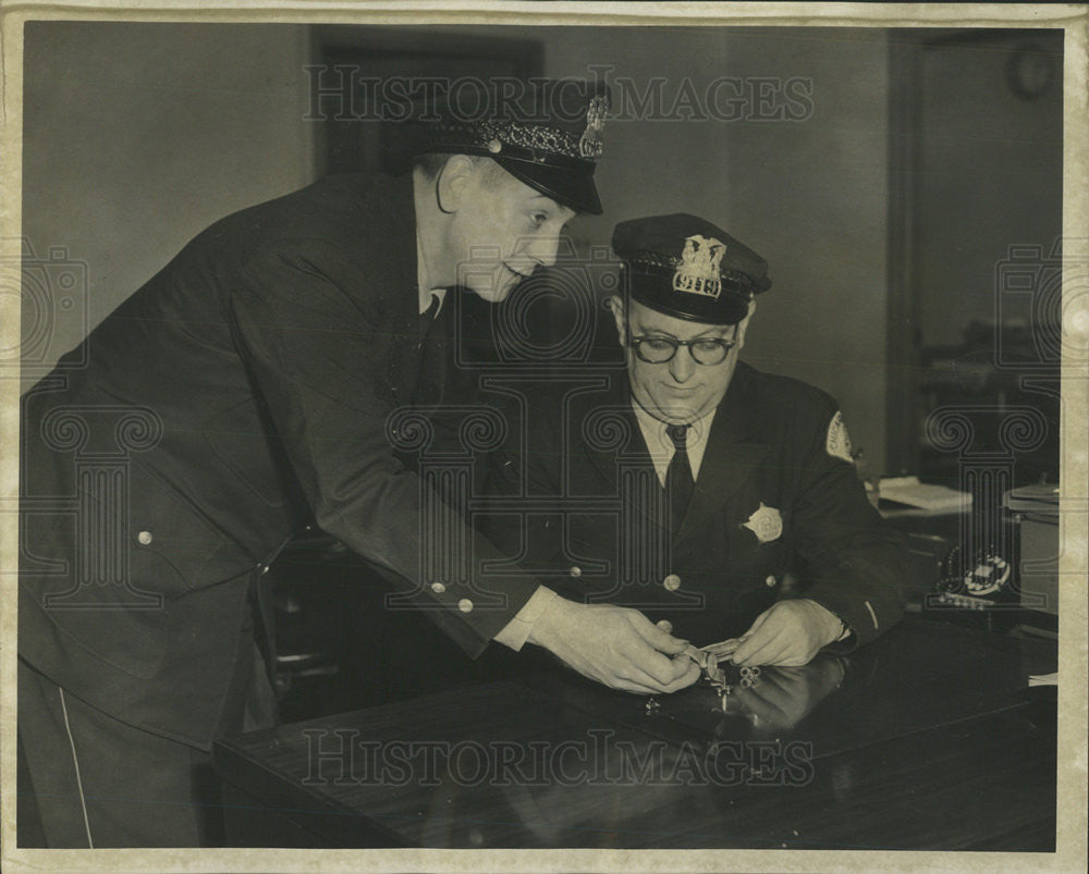 1957 Press Photo Officers John Parison and John Curley - Historic Images