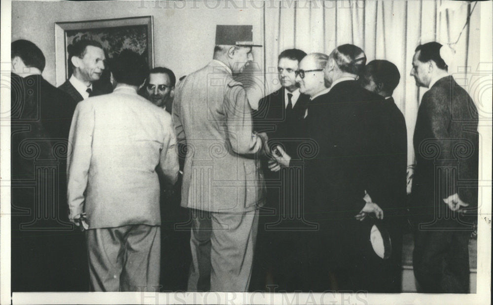 1958 Press Photo French Premier Charles De Gaulle With Cabinet Members - Historic Images