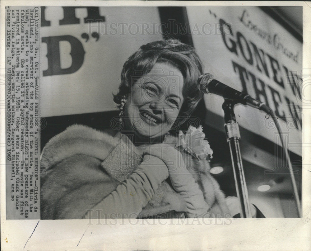 1967 Press Photo Actress Olivia De Havilland - Historic Images