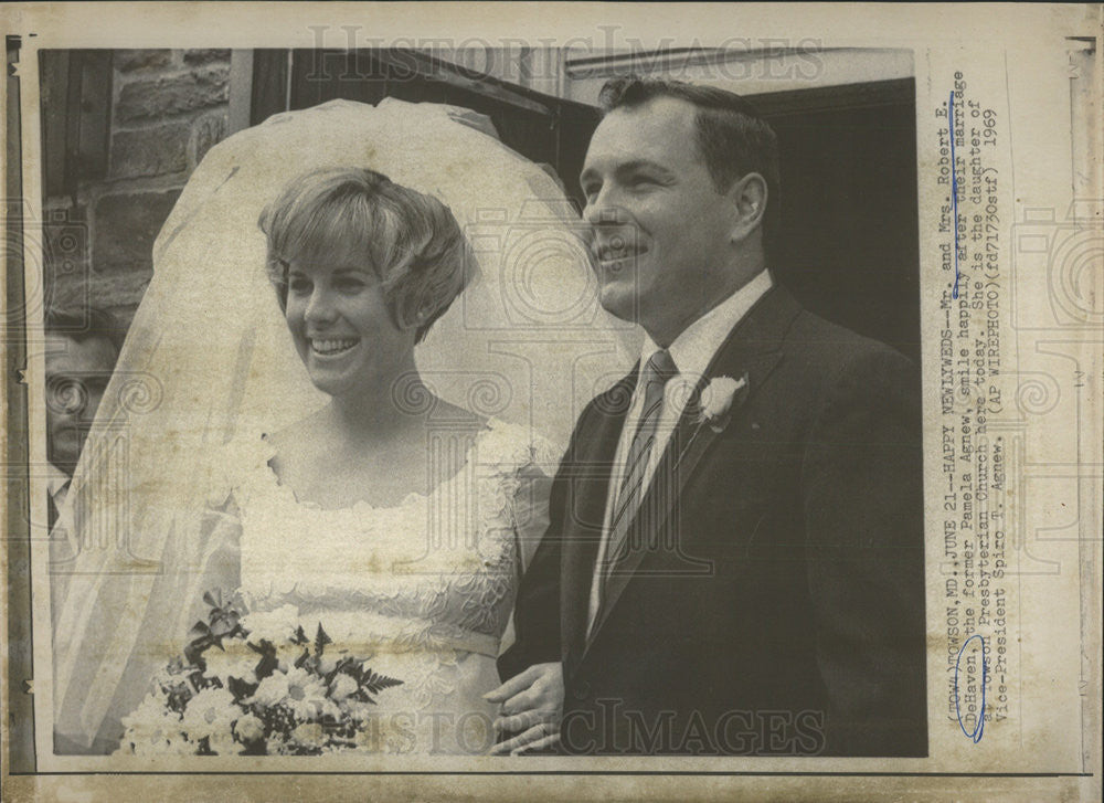 1969 Press Photo Mr. &amp; Mrs. DeHaven Wedding - Historic Images