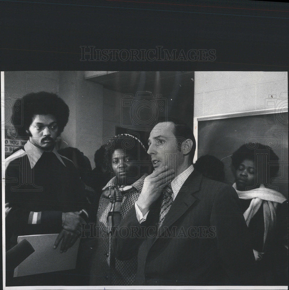 1975 Press Photo Terrell Elementary School Reverend Jesse L Jackson - Historic Images