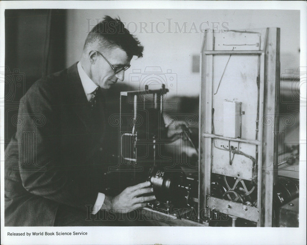 1968 Press Photo Dr Vannevar Head US Scientific War Effort - Historic Images