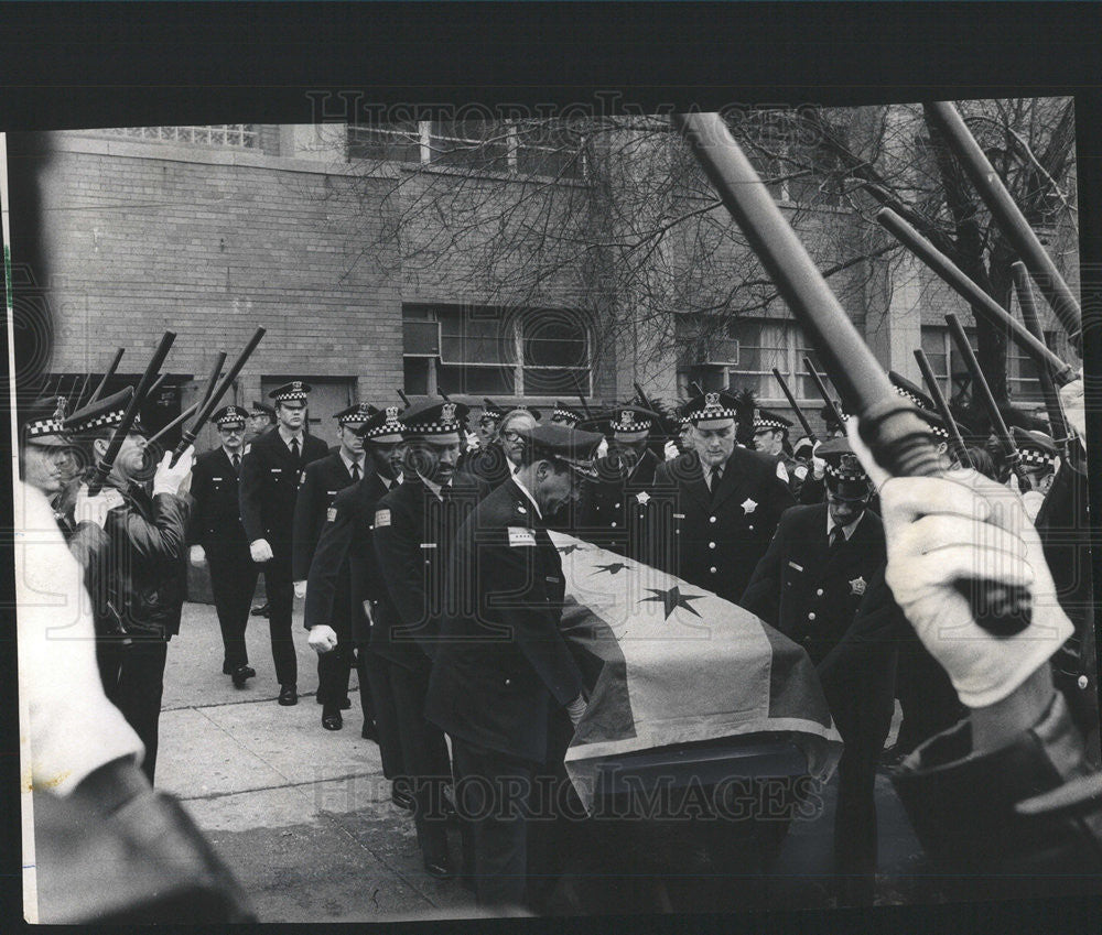 1974 Press Photo Funeral of Patrolman James E, Campbell,shot by robber - Historic Images