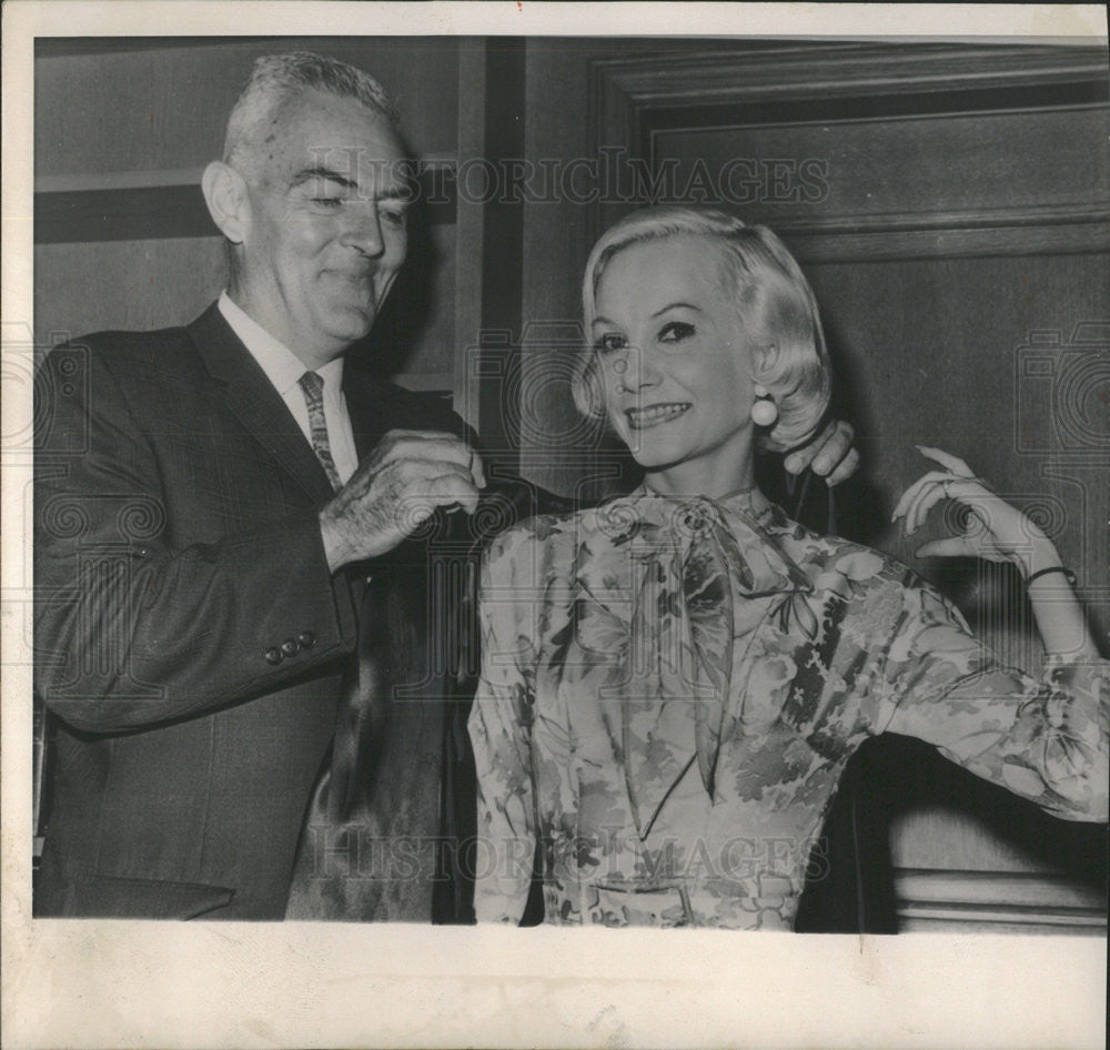 1963 Press Photo New Blond Judge Nancy Canon with John Sobieski Commissioner - Historic Images