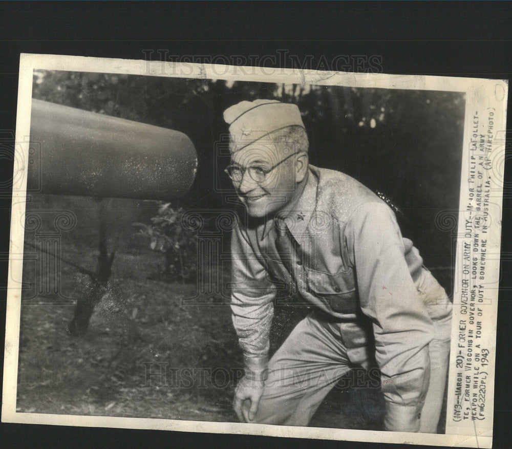 1943 Press Photo Former Gov Maj Philip LaFollet in Australia - Historic Images