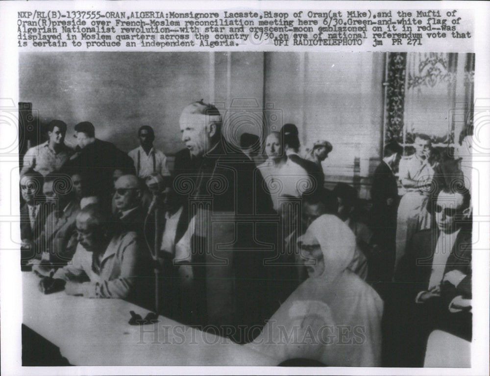 1962 Press Photo Monsignor Lacaste Oran Bishop Algeria - Historic Images