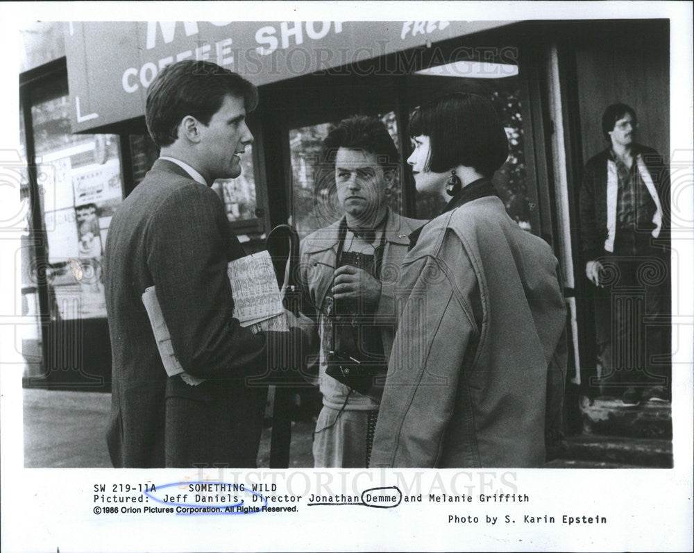 1986 Press Photo Robert Jonathan Demme American Film Director Producer - Historic Images