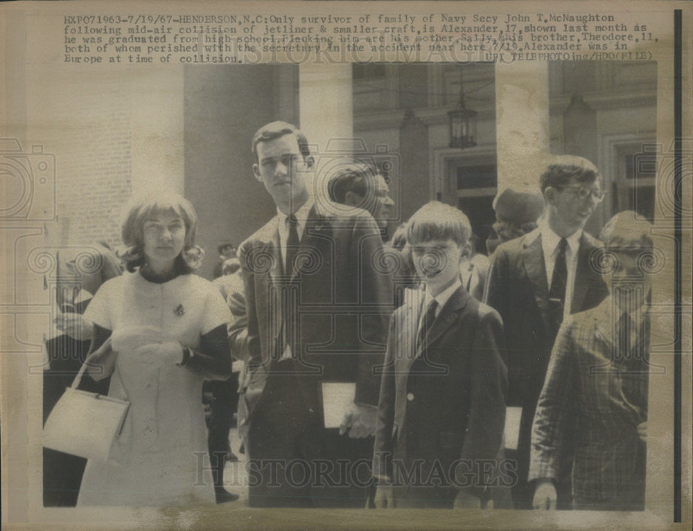 1967 Press Photo John T.McNaughton US Secretary Navy family at high School - Historic Images