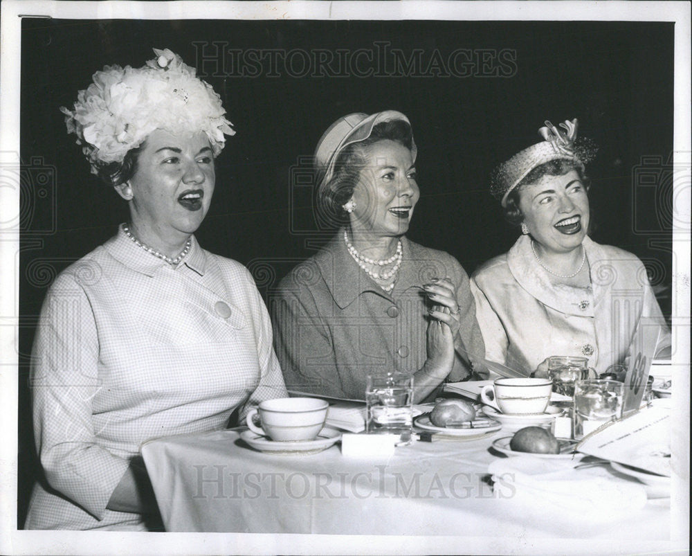 1960 Press Photo Mrs. Charles Mangold, Mrs. Richard McMahon &amp;Mrs. Paul C. Bruck - Historic Images