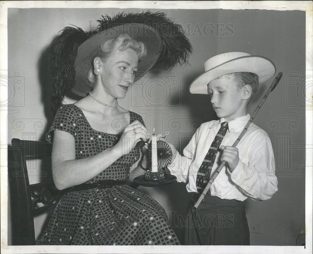 1957 Press Photo Mrs James McGrath son Mikie Photographer Lyon - Historic Images