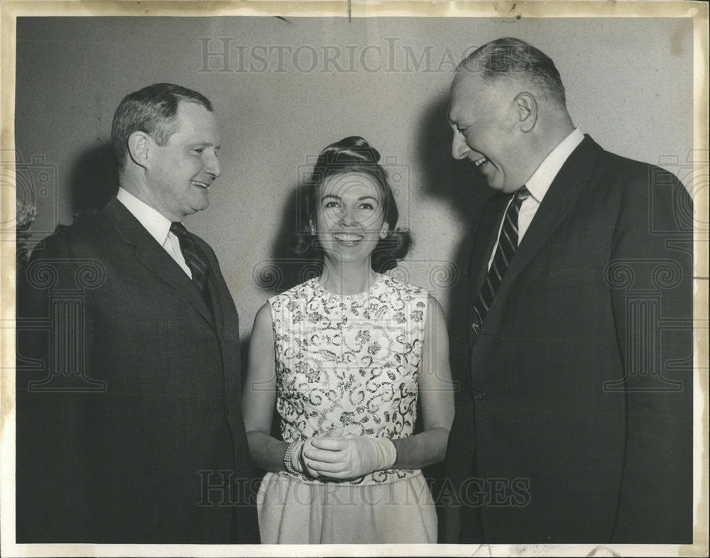 1963 Press Photo Virginia (Dinny) Butts Retirement Party - Historic Images