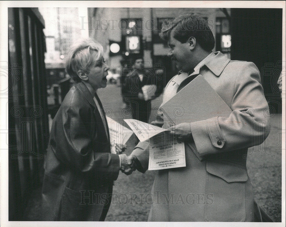 1991 Press Photo Former Mayor Jane Byrne Election Campaign - Historic Images