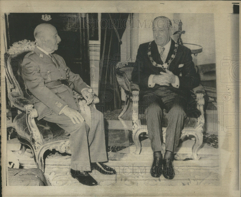 1973 Press Photo Francisco Franco Talks With Hector J Campora During Meeting - Historic Images