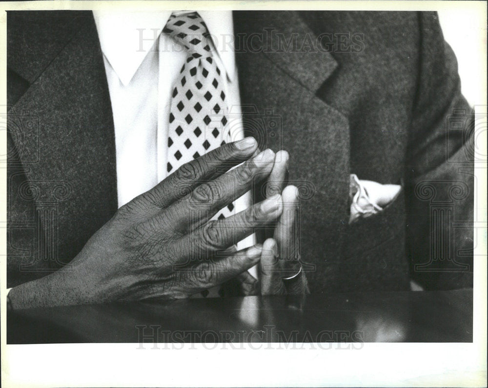 1986 Press Photo Manford Byrd American Superintendent Schools Chicago Illinois - Historic Images